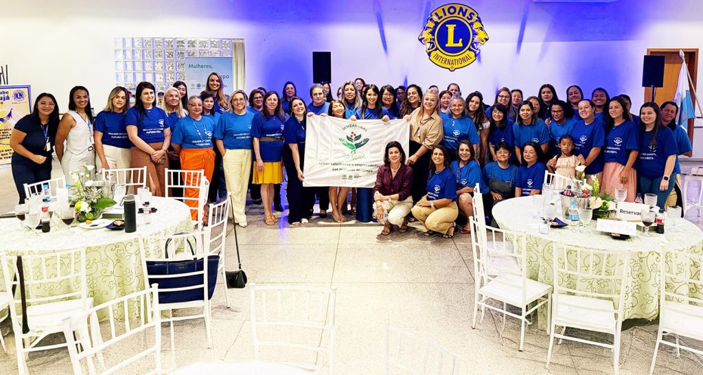 Imagem ilustrativa onde mostram mulheres durante encontro das Semeadoras do Agro. 