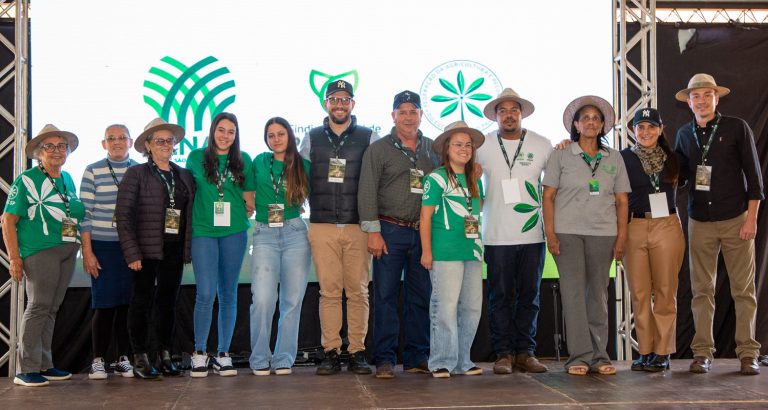 Evento em Pardinho celebra conquistas para a cafeicultura