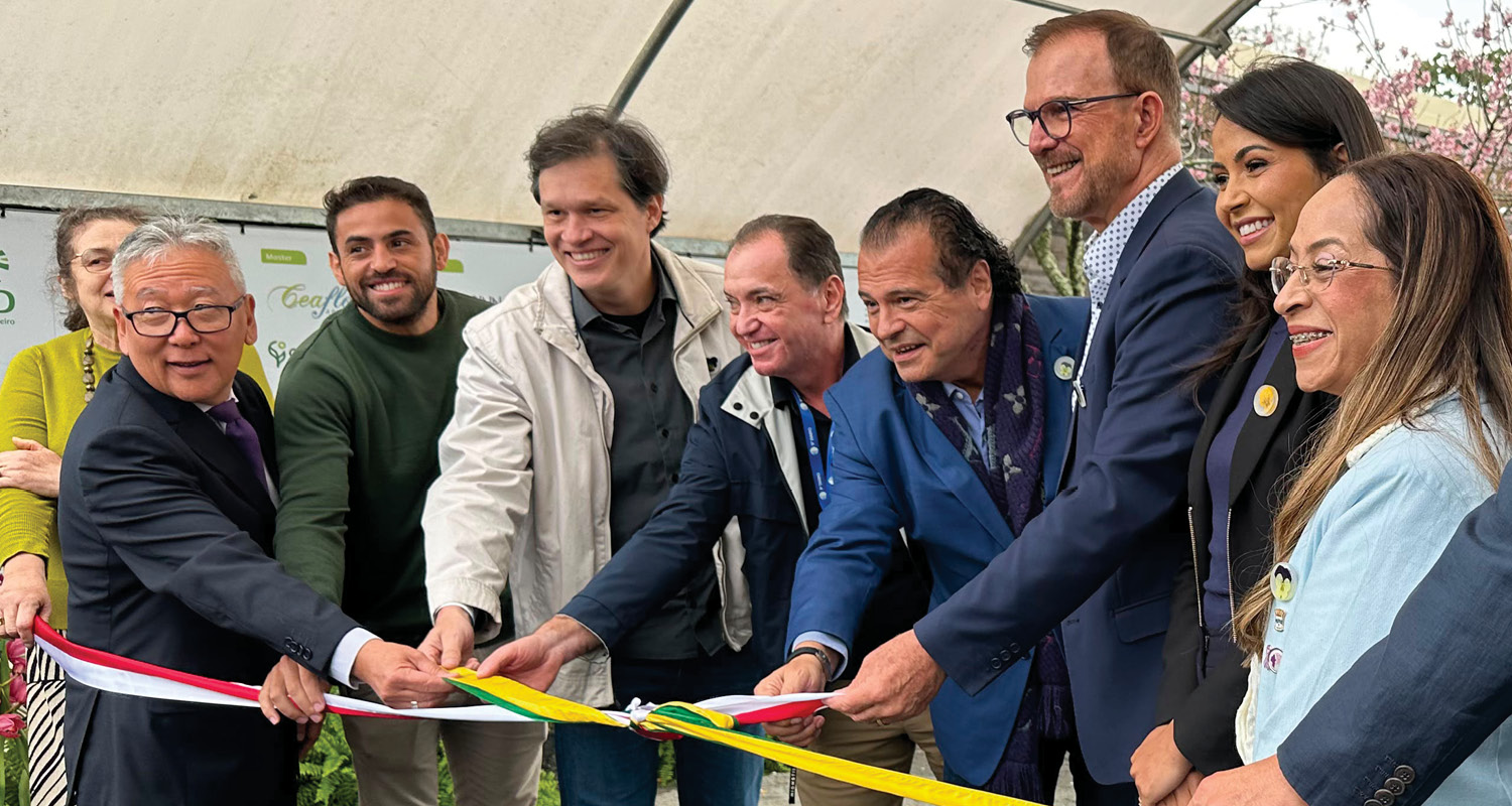 Realizada pela Associação dos Floricultores da Região da Via Dutra (Aflord), a Expo Aflord reúne uma programação diversificada, com workshops sobre cultivo de flores e plantas, atividades voltadas à preservação ambiental, apresentações artísticas e culturais, shows, praça de alimentação, estandes de comidas típicas e bazares.