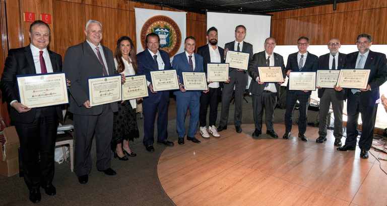 Evento do Dia do Economista homenageia Tirso Meirelles